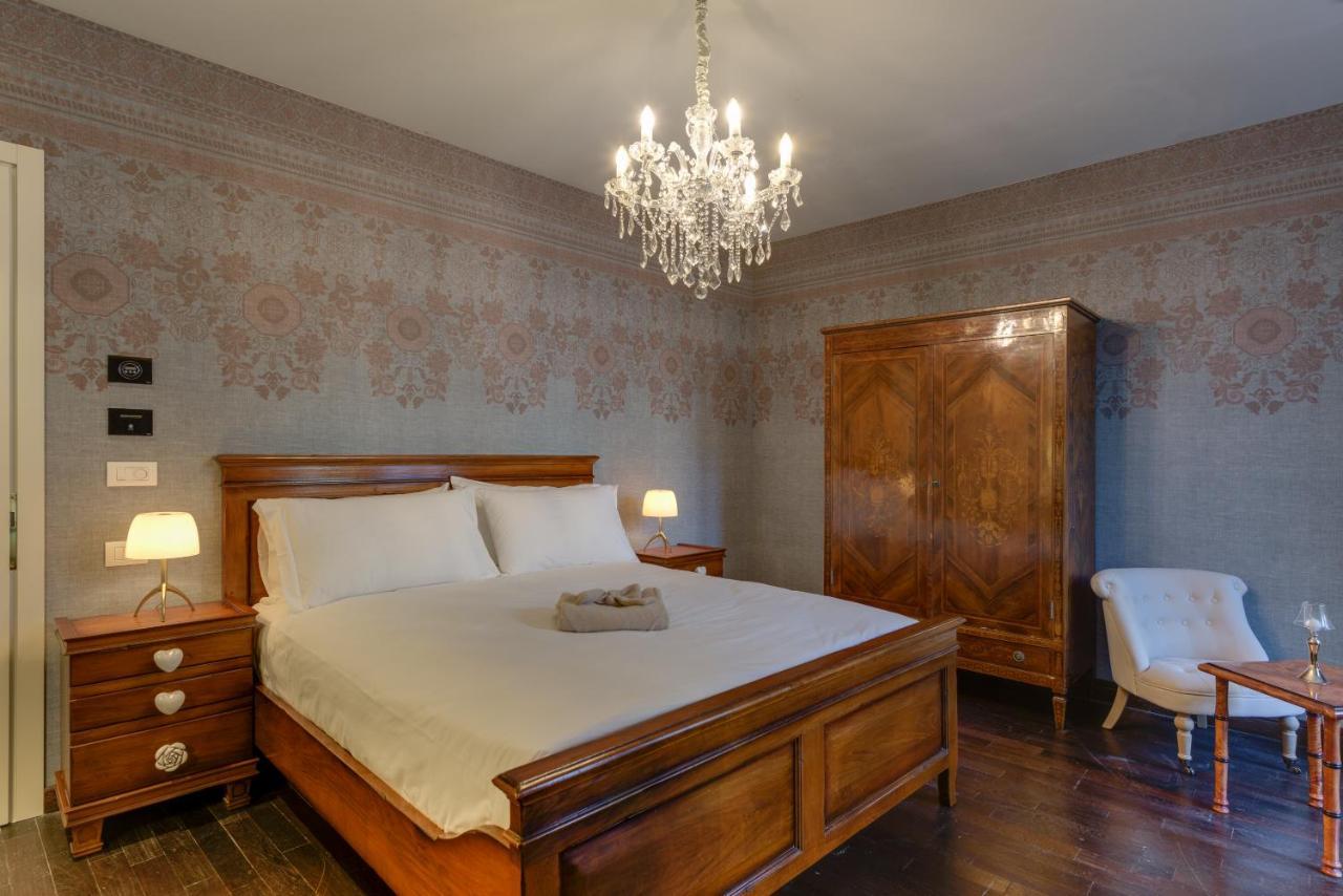 Palazzo Duomo Suites In Udine Center Exteriér fotografie
